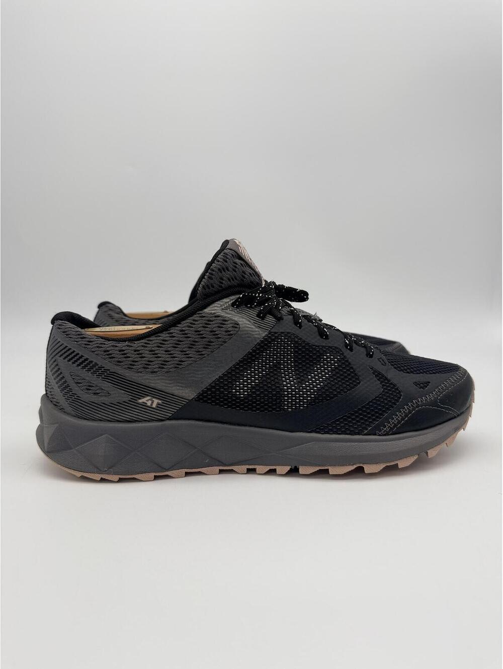 New‎ Balance 590v3 Trail Women's Running Shoe Black Gray WT590LB3 Size 9